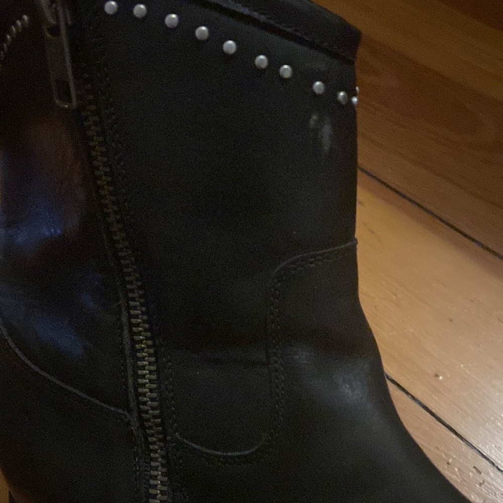 🐴Frye Melissa studded short boot🐴 - Picture 14 of 14